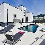 Helvetia With Heated Pool