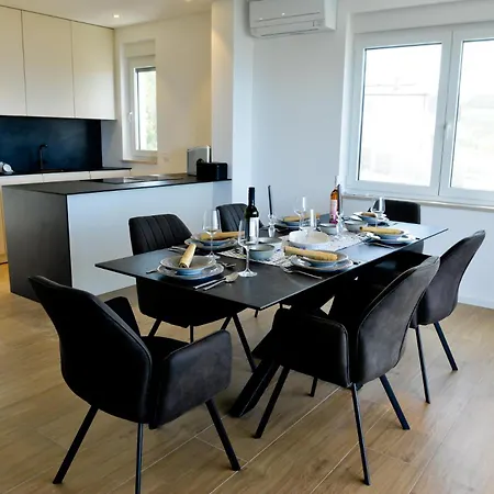 Helvetia With Heated Pool Villa *