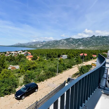Helvetia With Heated Pool * Rovanjska