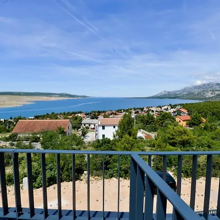 Helvetia With Heated Pool