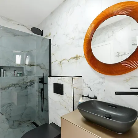 Helvetia With Heated Pool 빌라 로바니스카